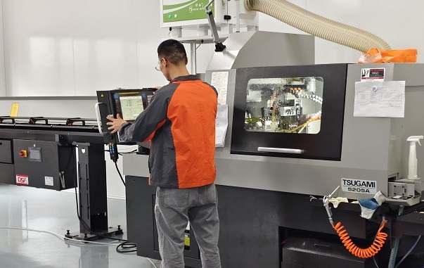 UC 1061 30-контактный подводный силовой разъем